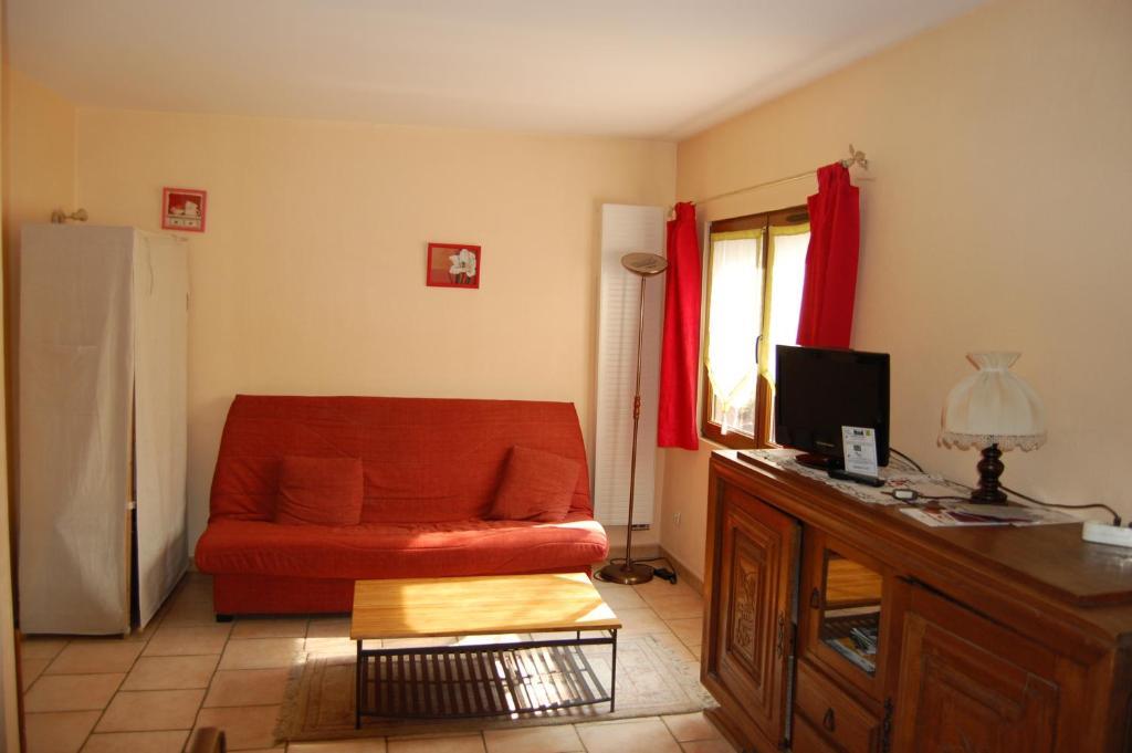 Auberge Du Bord Des Eaux - Demi-Pension Assuree Sur Reservation Saint-Amand-les-Eaux Quarto foto